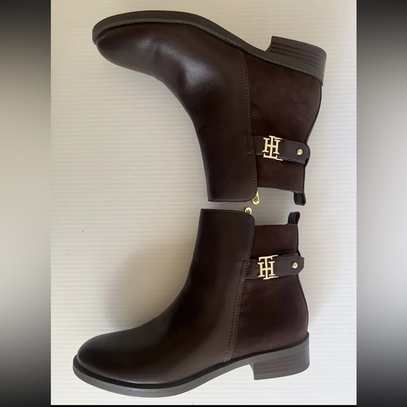Tommy Hilfiger leather & suede ankle Boots - Picture 1 of 2
